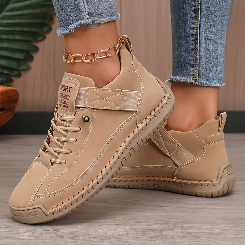 Elina Stockholm | Bekväma ortopediska sneakers