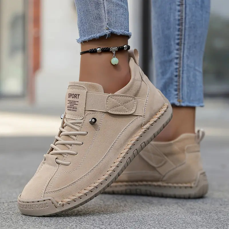 Elina Stockholm | Bekväma ortopediska sneakers